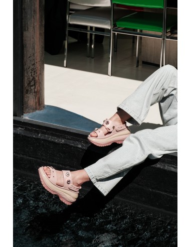 crocs classic mega crush sandal- 207989-6TY