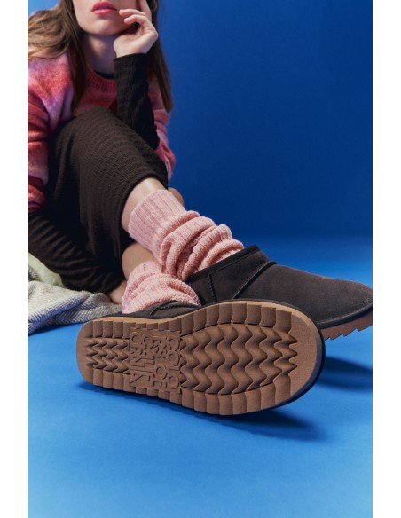 Colors Of California Boots Femme Short Winter Boot In Suede