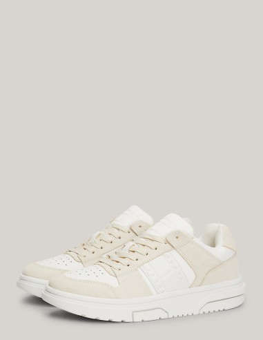 Basket de ville Tommy Hilfiger Mixte the brooklyn suede Beige EN02476-ACG