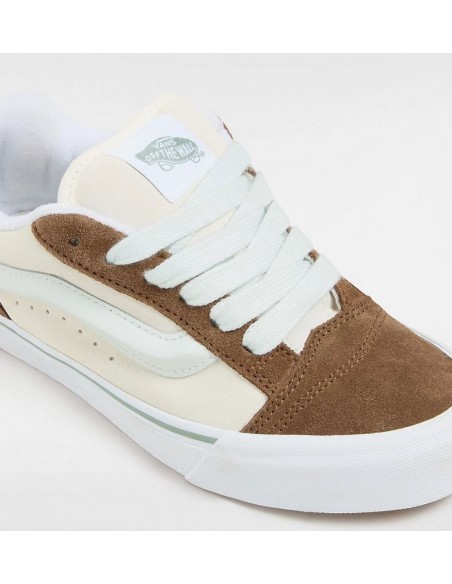 Sneakers Femme Vans Ua Knu Skool Marron Et Beige En Toile