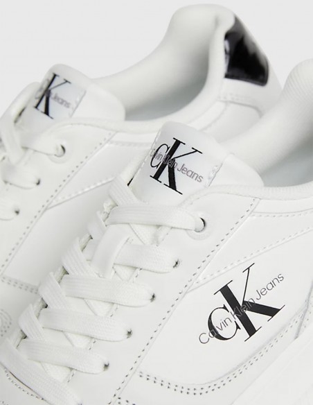 Baskets femme Calvin Klein Chunky Cupsole Low Blanches YW01410-01W