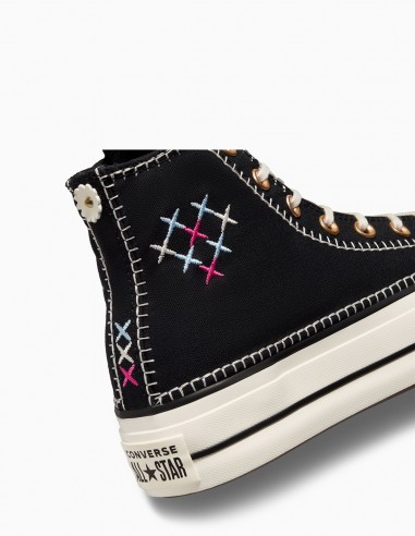 Converse Chuck Taylor Hautes Noires | Baskets Icôniques avec Détails Colorés