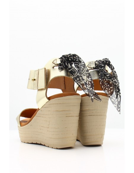 Achetez les Sandales Compensées Dorées avec Ruban GoodStep | Confort et Élégance