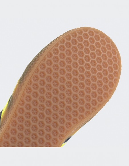 Adidas Gazelle : L'Iconique Sneaker en Bleu et Jaune | Style et Confort