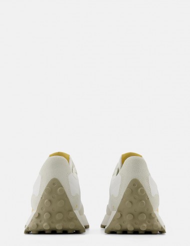 Découvrez les Sneakers New Balance 327 | Style et Confort | Hylton