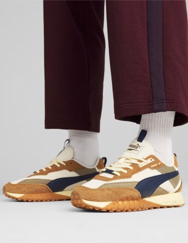 Puma Wild Rider Rollin' Beige et Bleu Marine - Confort Urbain avec une Touche Rétro