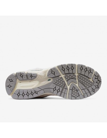 New Balance M2002REK : Alliez Confort et Style Classique - Hylton.fr