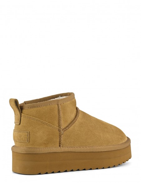 Colors Of California Platfrom Winter Boot In Suede