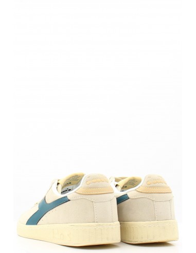 Baskets Diadora Game Low Suede en beige avec bande bleue pour femme