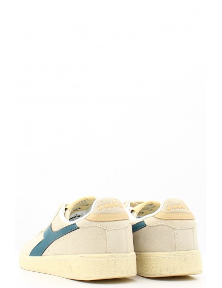Baskets Diadora Game Low Suede en beige avec bande bleue pour femme