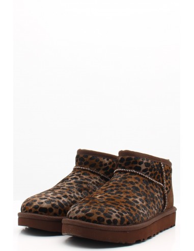 UGG Classic Ultra Mini Caspian Burnt Cedar - Boots imprimé léopard en cuir pour un style audacieux