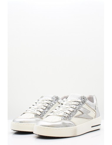 Baskets Semerdjian Noubar argentées avec paillettes pour un look glamour
