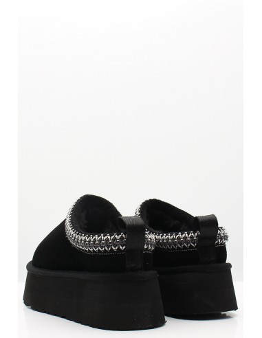 Les Mules Kharisma Dolly en suède noire fourrées avec plateforme épaisse