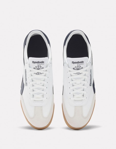Baskets Reebok Campio XT mixte blanches et marines au style classique