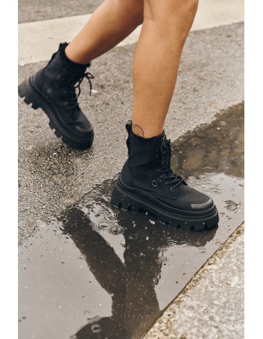 Bottines Palladium en toile noire avec semelle épaisse pour femme