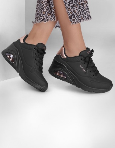 Skechers Wedge Black Gold  - Élégance et Confort Quotidien - Hylton.fr