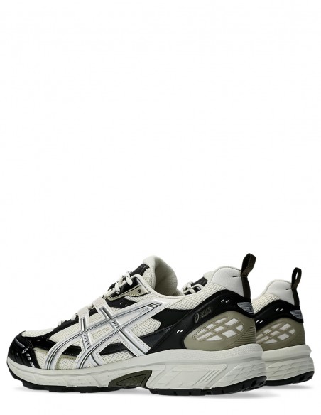 Sneakers Asics Gel-Nunobiki - Noires et blanches avec semelle caoutchouc