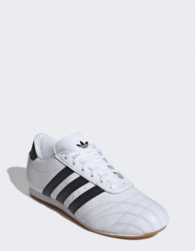 Sneakers Adidas Taekwondo - Chaussures en cuir noir et blanc, vintage.