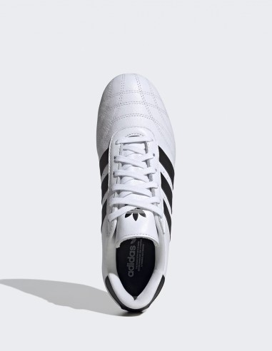 Sneakers Adidas Taekwondo - Chaussures en cuir noir et blanc, vintage.