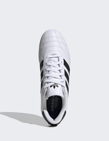 Sneakers Adidas Taekwondo - Chaussures en cuir noir et blanc, vintage.