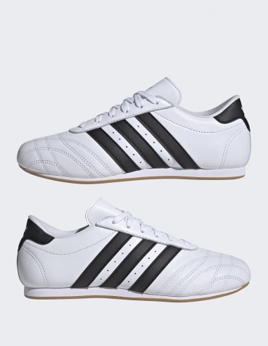 Sneakers Adidas Taekwondo - Chaussures en cuir noir et blanc, vintage.