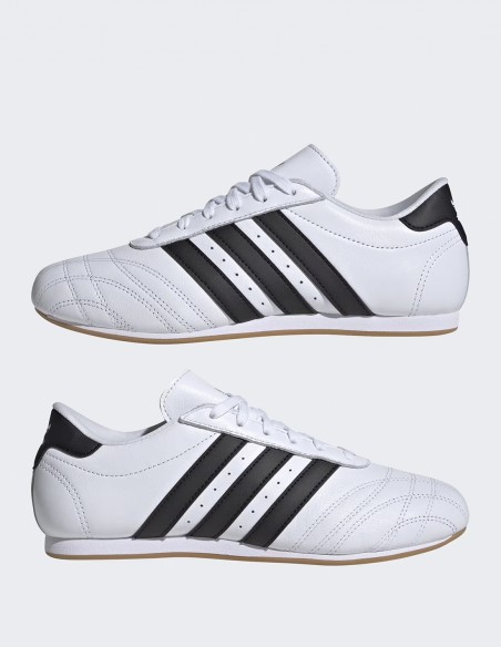 Sneakers Adidas Taekwondo - Chaussures en cuir noir et blanc, vintage.