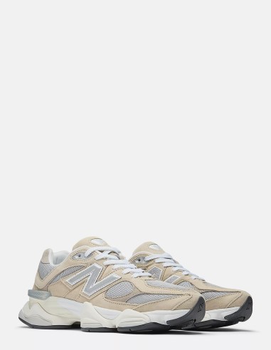 New Balance Femme 9060 Beige - Sneakers modernes et confortables