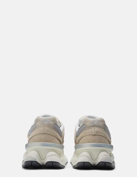 New Balance Femme 9060 Beige - Sneakers modernes et confortables