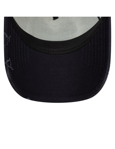 Casquette ne patch distress trucker newera whinvy